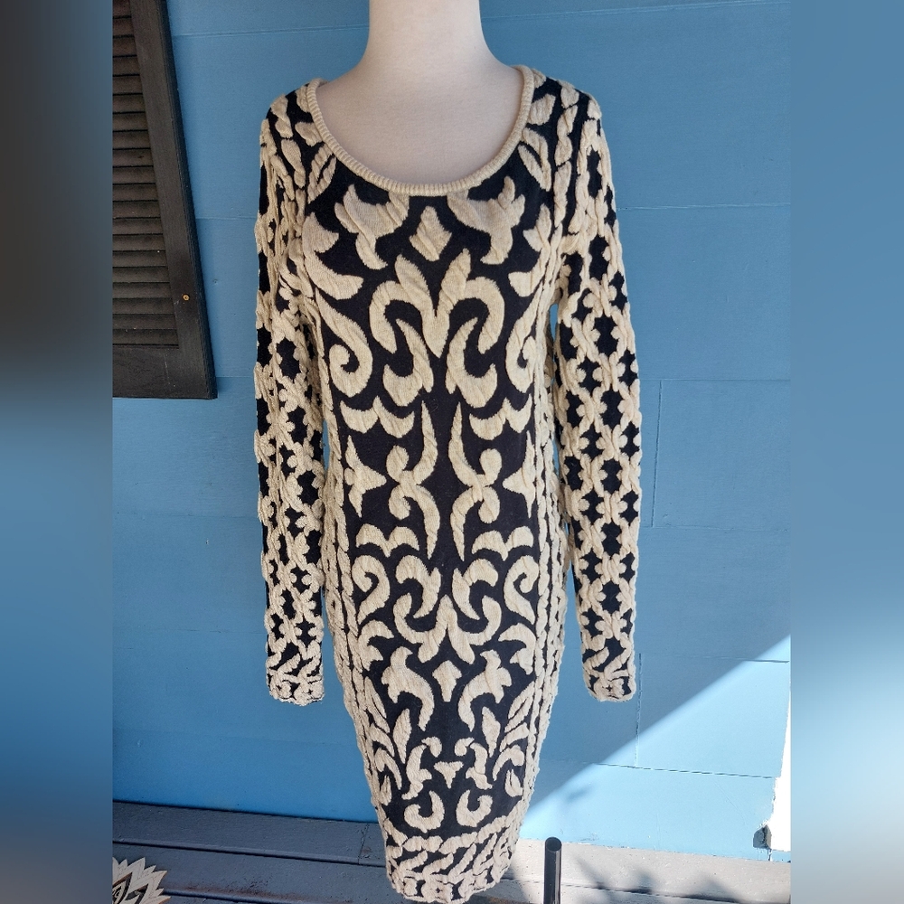 INC International Concepts Black and Cream Long Sleeve Dress